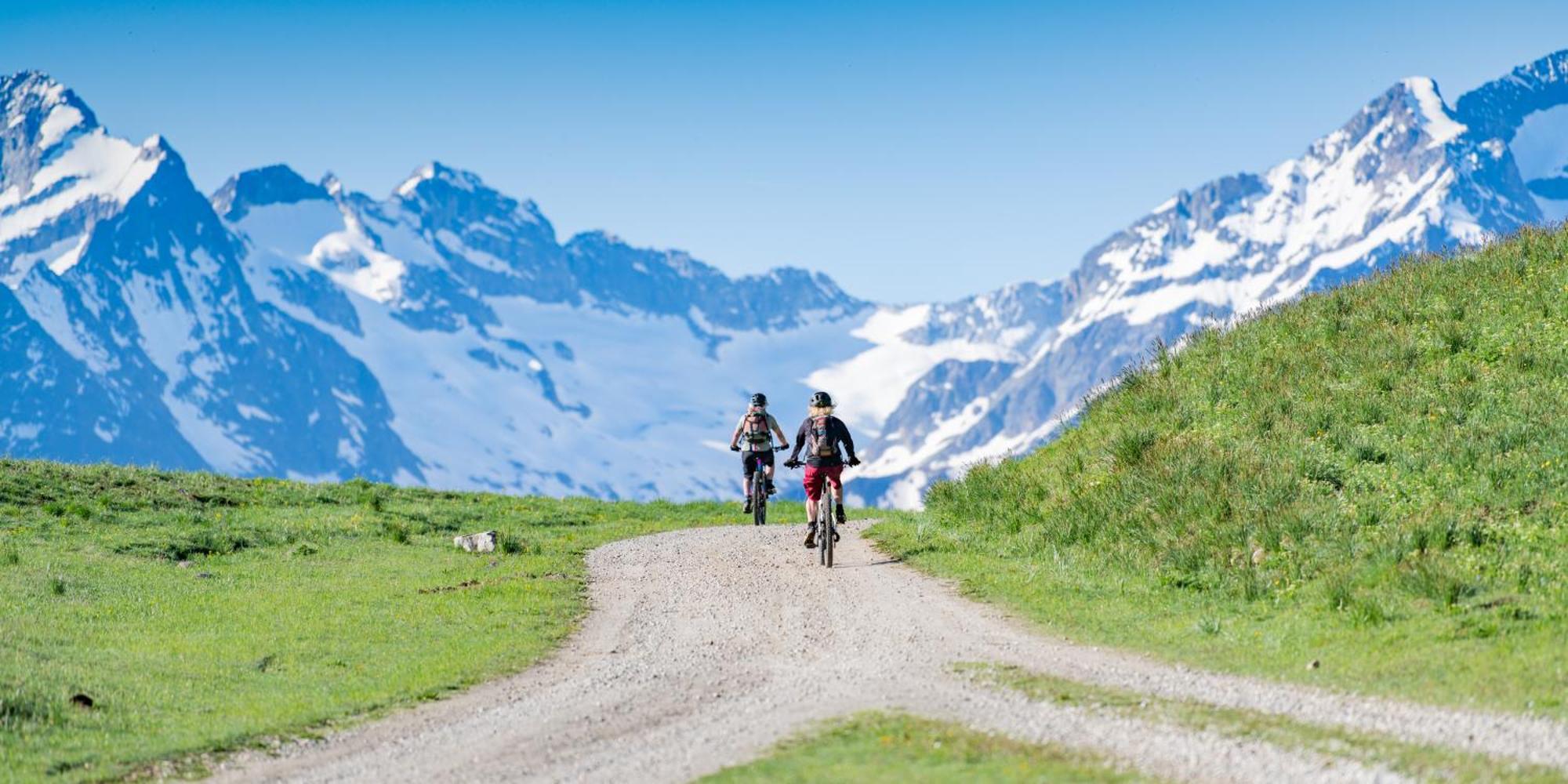 Chalet Alpe D'Huez 1850-Sea And Mountain Pleasure Avec 2 Appartements- 1 Appartement 3 Chambres 8 Couchages - 3 Salles D'Eau Et 1 Appartement 5 Chambres 12 Couchages 5 Salles D'Eau - Jacuzzi Et Sauna -Pieds Des Pistes Et Centre Esterno foto